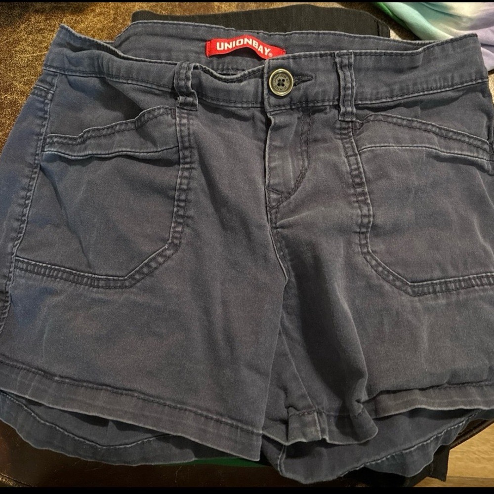 Unionbay Women's Junior navy Shorts